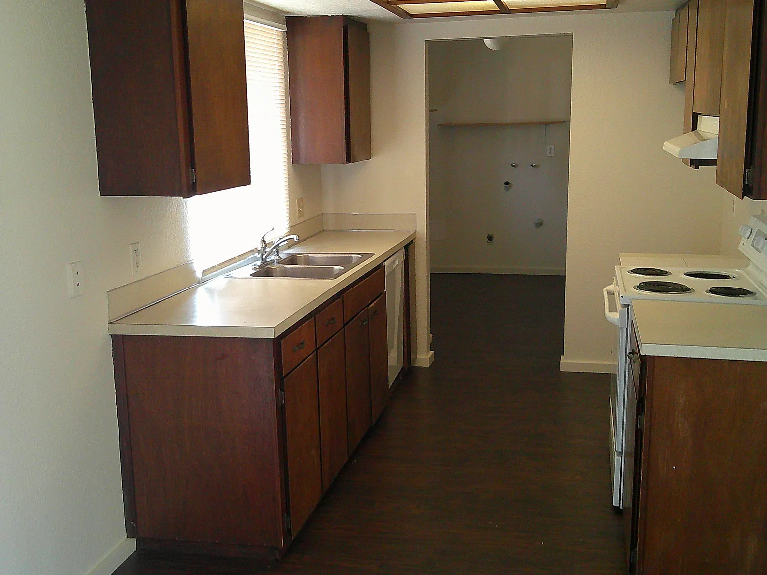 2 bed, 1056 sqft, $1,750 — Photo 4