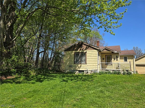2nd image of 5179 E Maple Rd