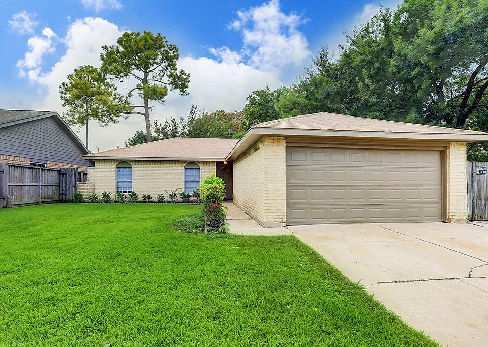1st image of 6818 La Violetta Dr