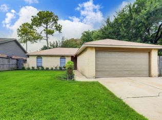 6818 La Violetta Dr, Houston, TX 77083