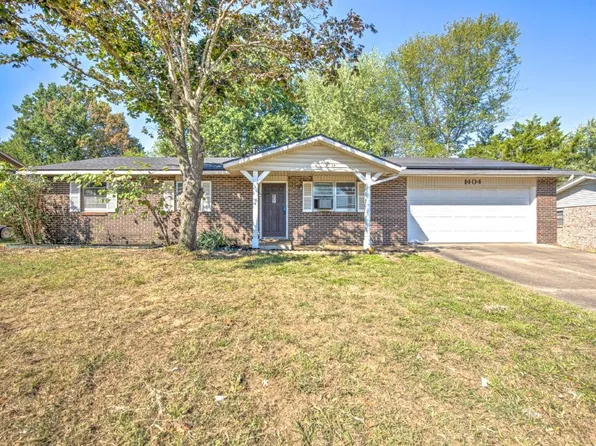 1404 E Joye St, Springdale, AR 72762
