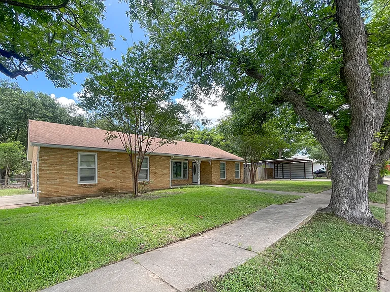 4500 Anlo St — Photo 2