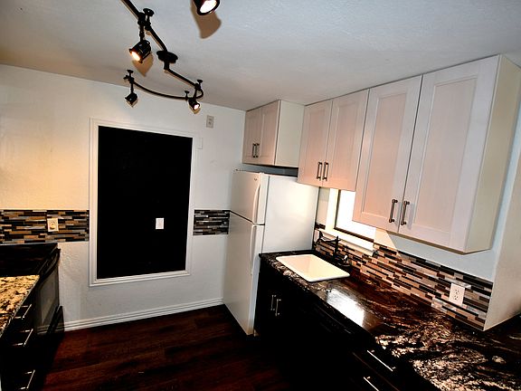 2nd image of 3121 Sondra Dr APT E204