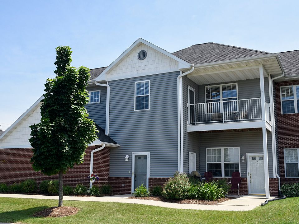 1st image of 695 W Dekora St