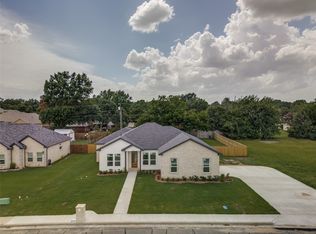 2013 Bois D Arc Dr, Bonham, TX 75418