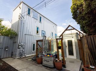 3112 Steele St, Victoria, BC