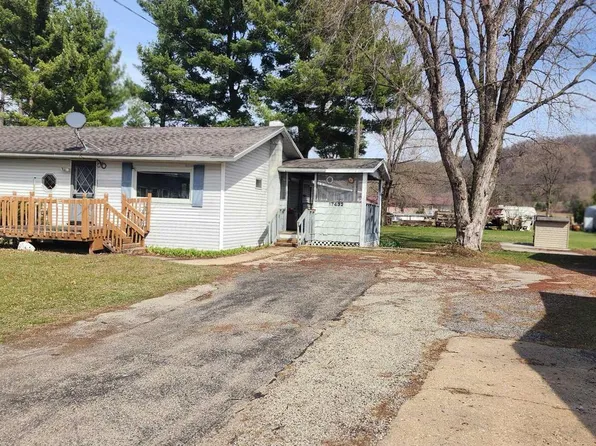 17432 Oakes Road, Boscobel, WI 53805