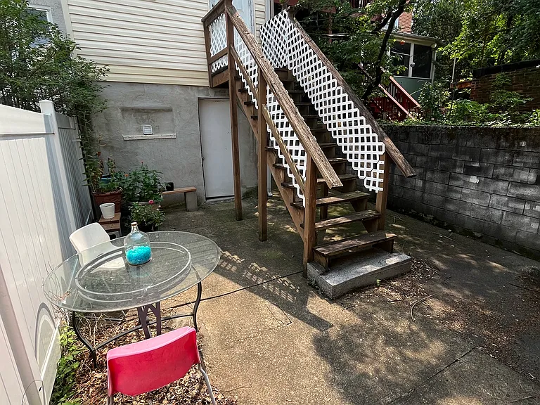 Private Courtyard