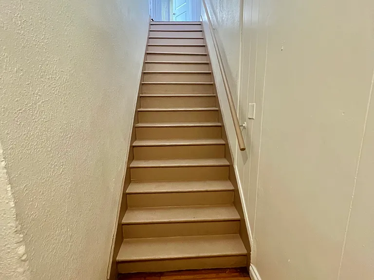 3990 S Normandie Ave — Photo 8