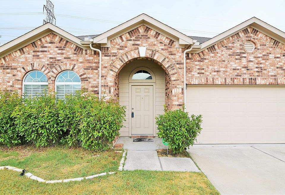 1st image of 2422 Seahorse Bend Dr