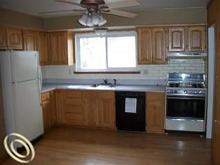 2nd image of 31413 Northwood