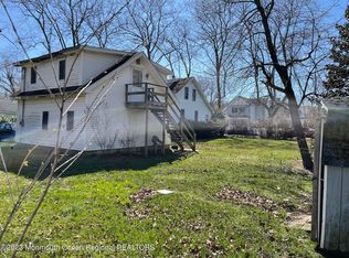 47 Shore Acres Ave, Middletown, NJ 07748