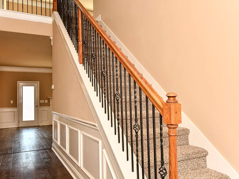 38 Ramapo Ct — Photo 5