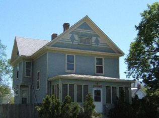 102 Grand Ave, Lincoln, IL 62656