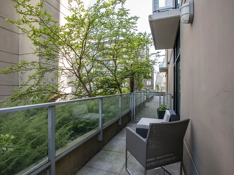 1252 Hornby St #401 — Photo 15