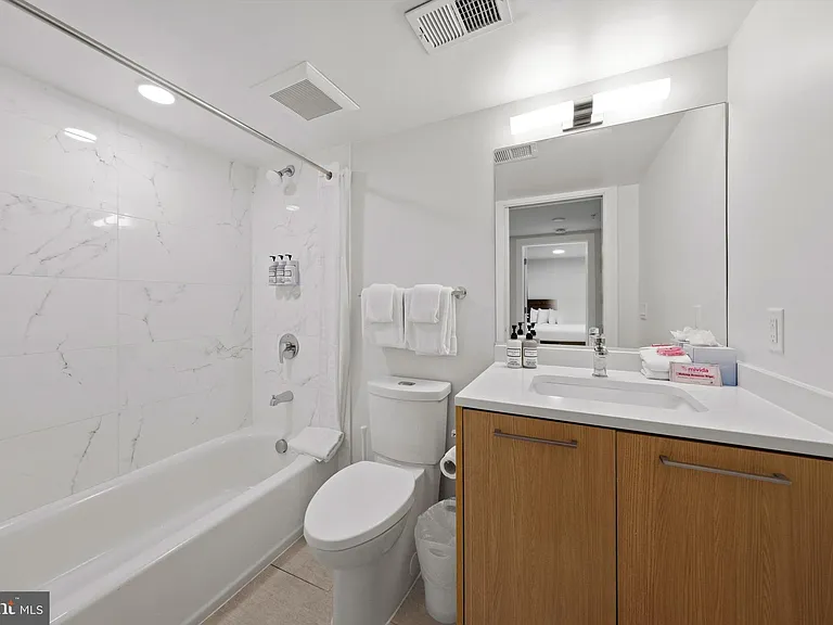 816 Potomac Ave SE #TOWNHOUSE — Photo 14
