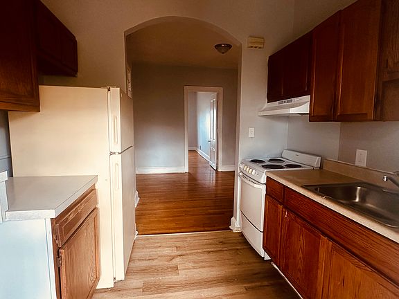 4th image of 316 N 6th St #4