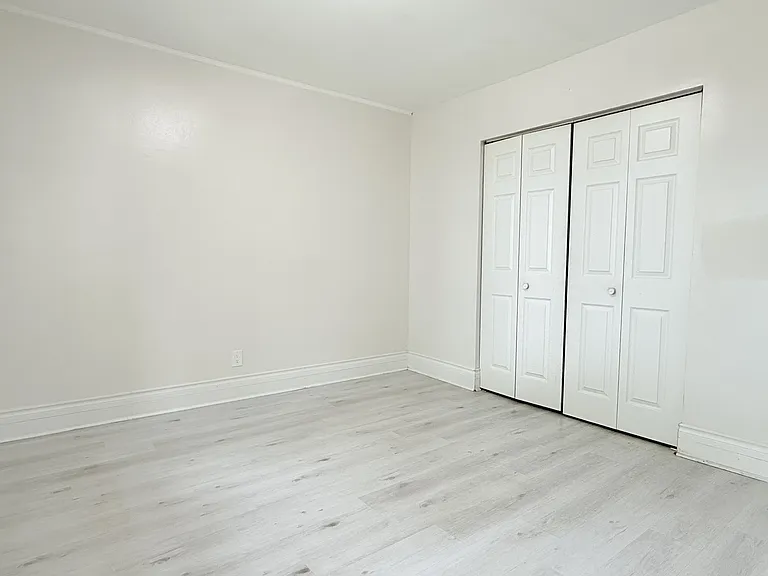 1073 Albert Rd #MAIN — Photo 10