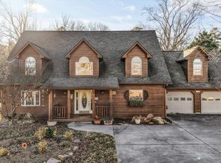 1956 Pittman Center Rd, Sevierville, TN 37876