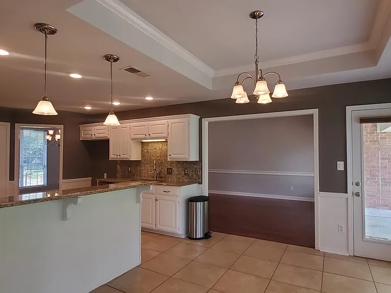 18257 Springmill Ct — Photo 15