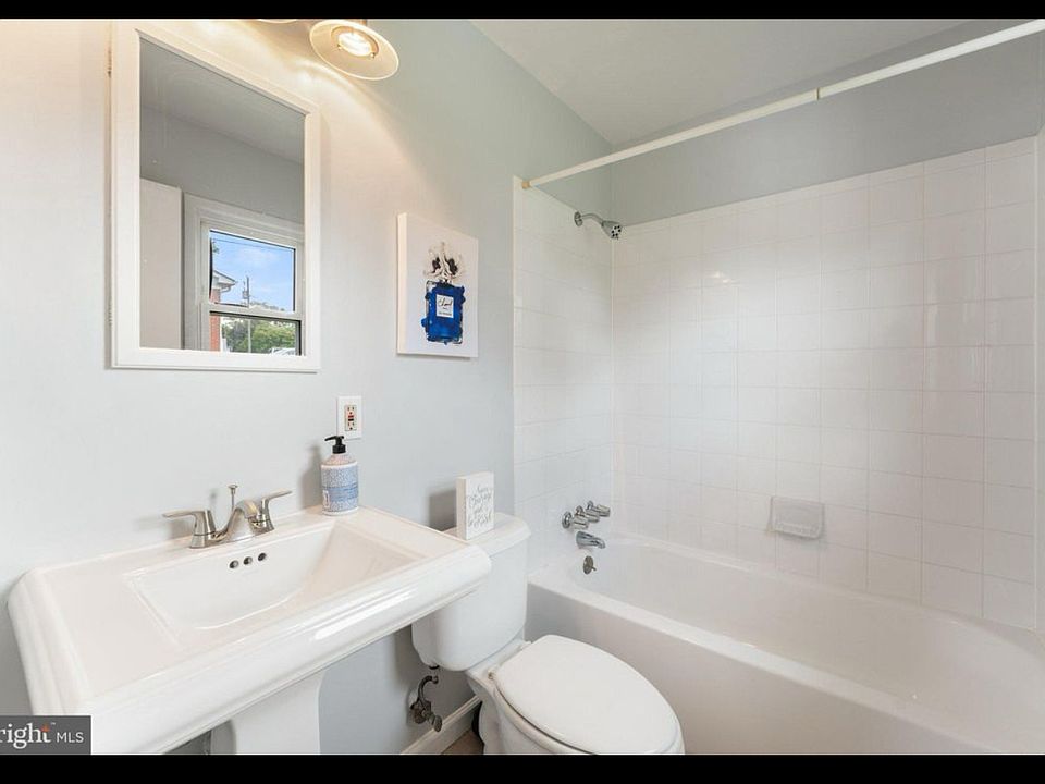 1st image of 2013 Radford Dr #1