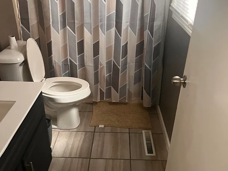 2829 E Wood St — Photo 12