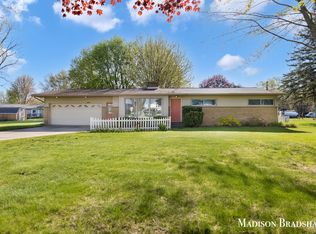 2720 Kenowa Ave NW, Grand Rapids, MI 49534