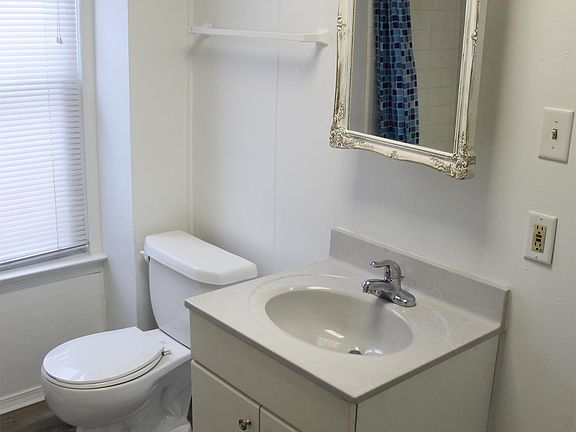 4th image of 1861 5th St #1