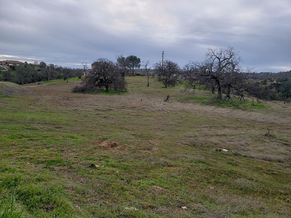 1st image of 2740 Alameda Dr
