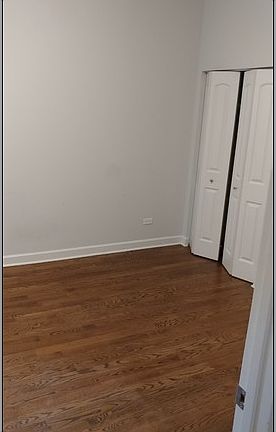 4th image of 3060 W Armitage Ave
