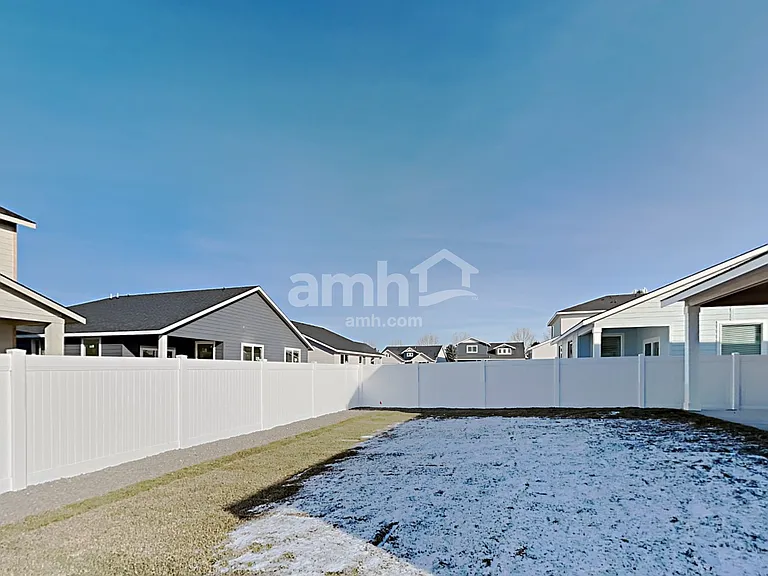 5064 Bellevue St — Photo 26