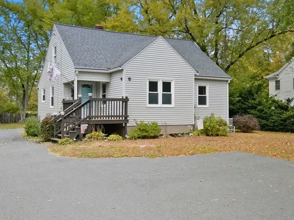 122 Southwick St, Feeding Hills, MA 01030