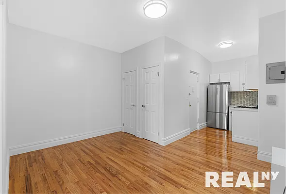 Rented by REAL New York | media 2
