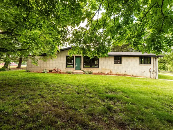 7209 Cumberland Dr, Fairview, TN 37062