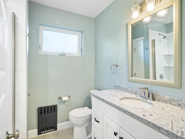 21 Harold St #2 — Photo 8