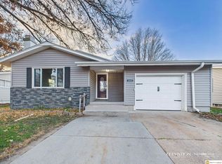 1243 Fairview Dr, Blair, NE 68008