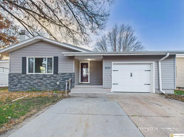 1243 Fairview Dr, Blair, NE 68008