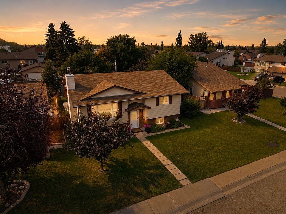 1st image of 53 Reeves Cres