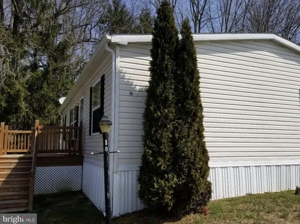 18 Clayton Dr, Clayton, DE 19938