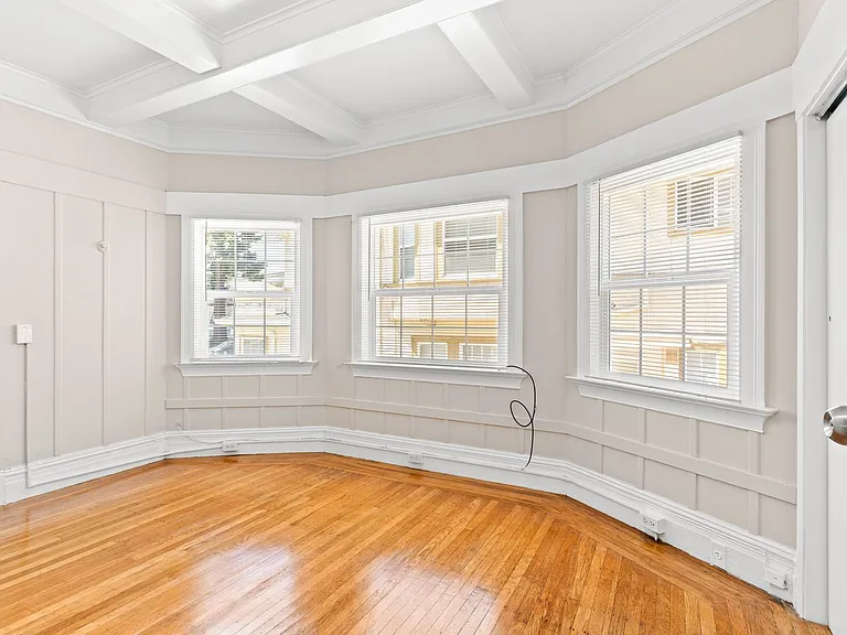 514 W Macarthur Blvd #3 — Photo 6