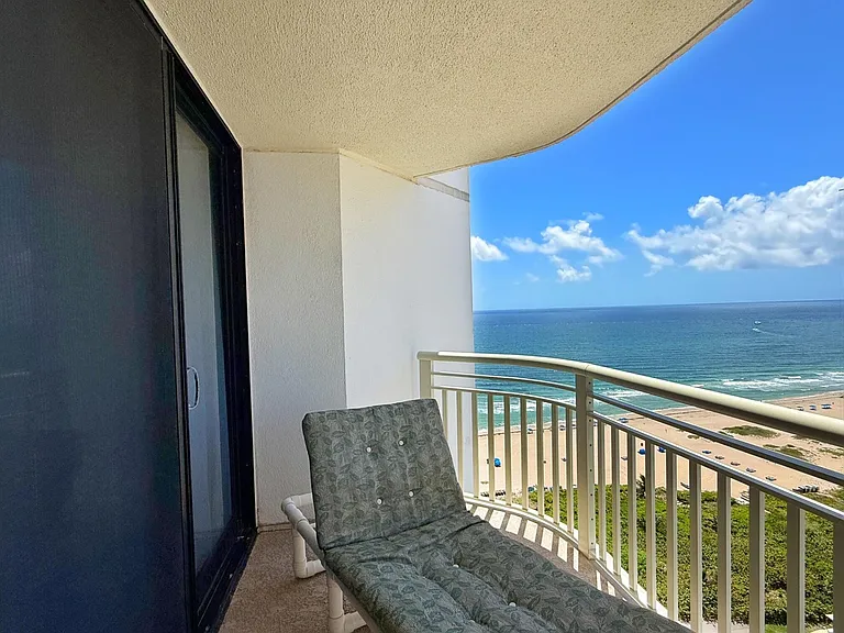 3000 N Ocean Dr #20G — Photo 2