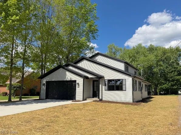 315 N Plum St, Gnadenhutten, OH 44629