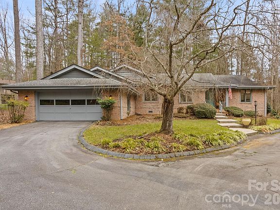 2nd image of 132 Camellia Way