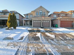 32 Deerglen Dr, Brampton, ON L6R1M1