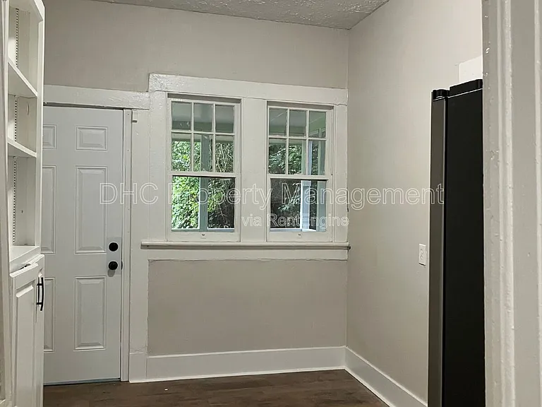 2207 Bell St #A — Photo 8