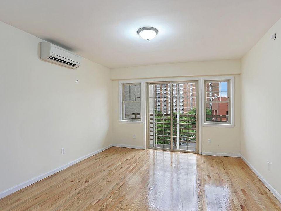 2nd image of 4128 44th St #7F