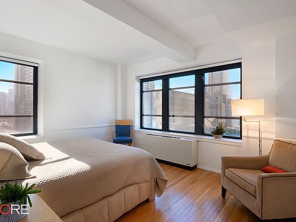 5th image of 43 W 61st St APT 15F