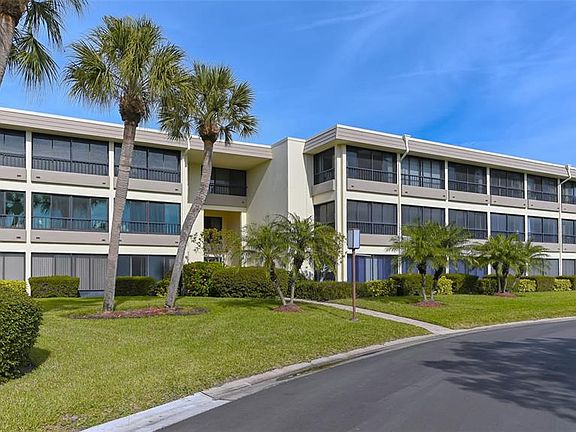 3rd image of 225 Hourglass Way APT 104