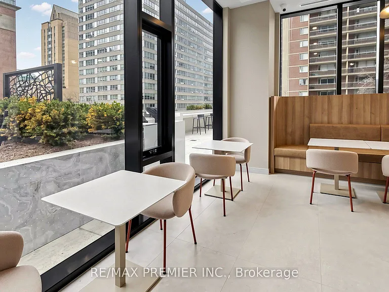 634 Church St #3305 — Photo 32