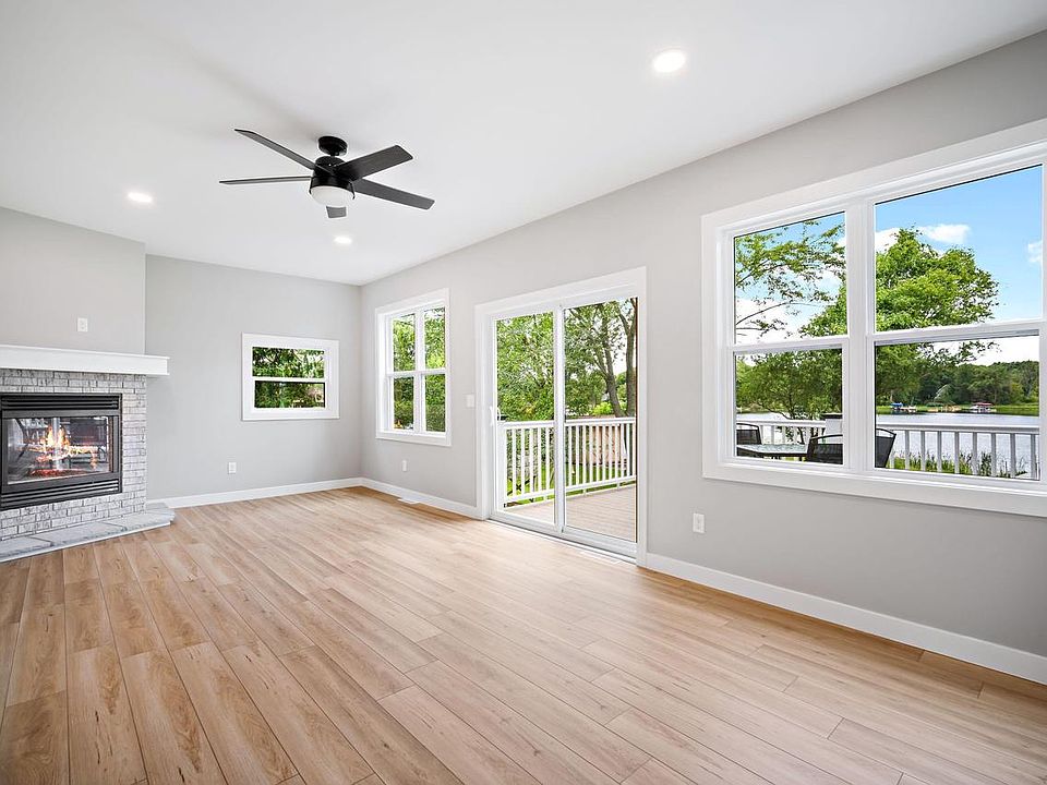 1266 East Green Lake DRIVE, West Bend, WI 53090 MLS 1849662 Zillow